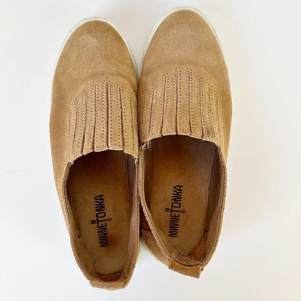 Minnetonka Gabi Slip On Moccasin Sneakers Sz 8.5